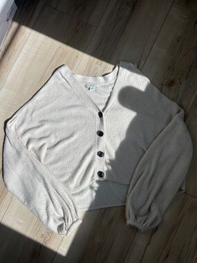 American Eagle Outfitters Cream Cropped Button Cardigan
